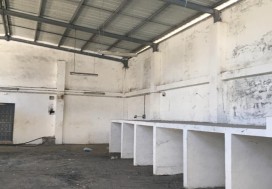 A LOUER LOCAL 430/950 M2 TUNIS SUD
