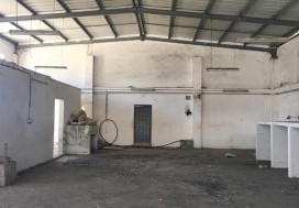 A LOUER LOCAL 430/950 M2 TUNIS SUD