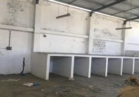 A LOUER LOCAL 430/950 M2 TUNIS SUD