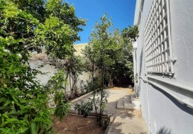 A VENDRE VILLA RDC 200/620 ARIANA