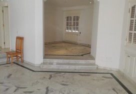 A LOUER VILLA 2S8 400 M2 ENNASR