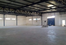 A LOUER LOCAL 1200/1500 M2 MONASTIR SUD