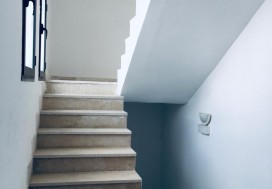 A VENDRE LOCAL 575 M2 3 NIV SOUKRA
