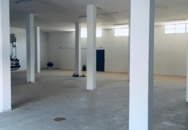 A LOUER LOCAL COMMERCIAL 716 M2 MNIHLA