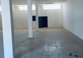 A LOUER LOCAL COMMERCIAL 716 M2 MNIHLA