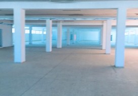 A LOUER LOCAL 4600 M2 DIVISIBLE MNIHLA