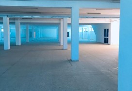 A LOUER LOCAL 4600 M2 DIVISIBLE MNIHLA