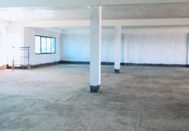 A LOUER LOCAL 4600 M2 DIVISIBLE MNIHLA