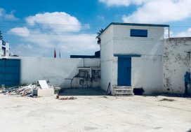 A LOUER LOCAL INDUSTR 4000 M2 CHARGUIA