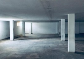 A LOUER LOCAL INDUSTR 4000 M2 CHARGUIA