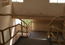 A LOUER SH ROOM 2700 M2 DIV TU OUEST