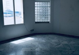 A VENDRE LOCAL 2700/10000 M2 RADES
