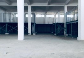 A VENDRE LOCAL 2700/10000 M2 RADES