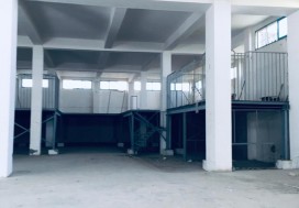 A VENDRE LOCAL 2700/10000 M2 RADES