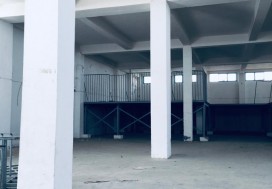 A VENDRE LOCAL 2700/10000 M2 RADES