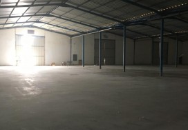 A LOUER DEPOT 2600 M2 TU OUEST