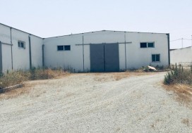 A VENDRE LOCAL 1800/5000 M2 BIZERTE SUD