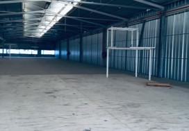 A VENDRE LOCAL 8115/28624 M2 TU OUEST