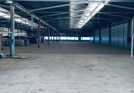 A VENDRE LOCAL 8115/28624 M2 TU OUEST