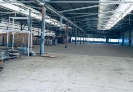 A VENDRE LOCAL 8115/28624 M2 TU OUEST