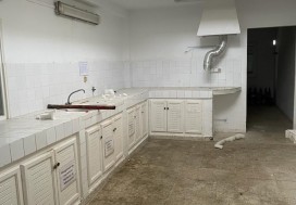 A V LOCAL 1250/4400 M2 TUN OUEST