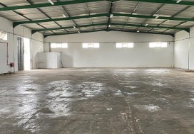 A V LOCAL 1250/4400 M2 TUN OUEST