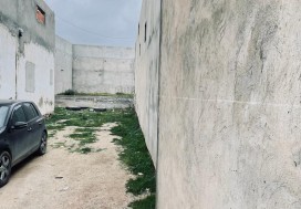 A VENDRE LOCAL 870/1324 M2 TUN SUD