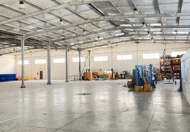 A LOUER LOCAL 4798/10010 M2 TUNIS SUD