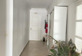A LOUER 1750/2860 M2 TUNIS SUD