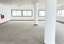 AV IMM HOTEL NEUF 5700 M2 LAC DE TUNIS