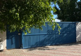 A VENDRE LOCAL 2461/3517 M2 TUNIS SUD