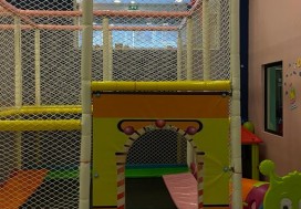A VENDRE SALON HS DE THE 220 M2 ARIANA