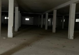 A L DEUX DEPOTS DALLE 2497 M2 TU SUD