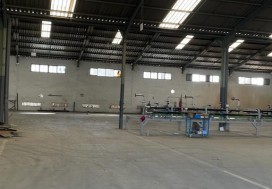 A LOUER DEPOT 1800 M2 TU SUD