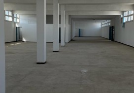 A VENDRE LOCAL 3470/3366 M CHARGUIA