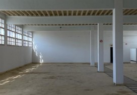 A VENDRE LOCAL 3470/3366 M CHARGUIA