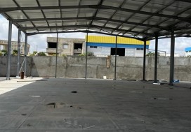 A LOUER LOCAL 2128/3360 M2 TUN SUD