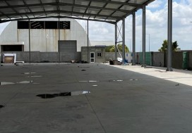 A LOUER LOCAL 2128/3360 M2 TUN SUD