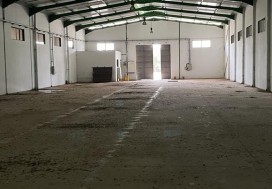 A LOUER LOCAL 880 M2 TUNIS OUEST
