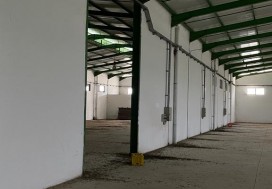 A LOUER LOCAL 1100 M2 TUNIS OUEST