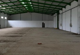 A LOUER LOCAL 1100 M2 TUNIS OUEST