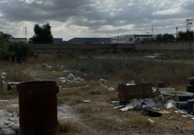 A V 3 LOCAUX 2616/14754 M2 TUN SUD