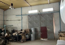 A VENDRE TER INDUSTR  11000 M2 RADES