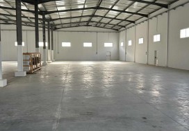 A LOUER LOCAL 1728/3360 M2 NEUF TU OUEST