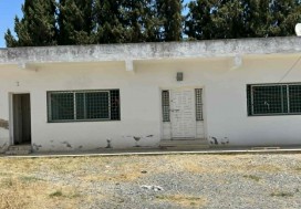 A L DEUX LOCAUX 2000/10050 M2 TU OUEST