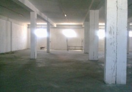 A LOUER DEPOT DALLE 1100 M2 RADES
