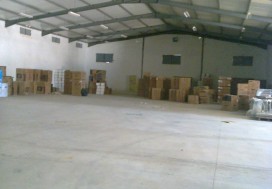 A LOUER LOCAL INDUSTR 3500 M2 B AROUS