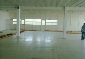 A LOUER LOCAL 1500 M2 2E ETAGE CHARGUIA