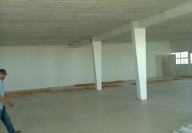 A LOUER LOCAL 1500 M2 2E ETAGE CHARGUIA