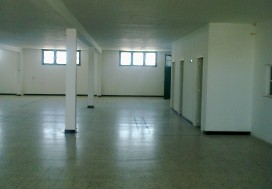 A LOUER LOCAL 1500 M2 2E ETAGE CHARGUIA